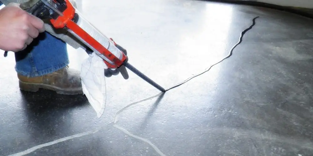 The 1/4-Inch Rule — A Kansas City Homeowner Foundation Crack Checklist